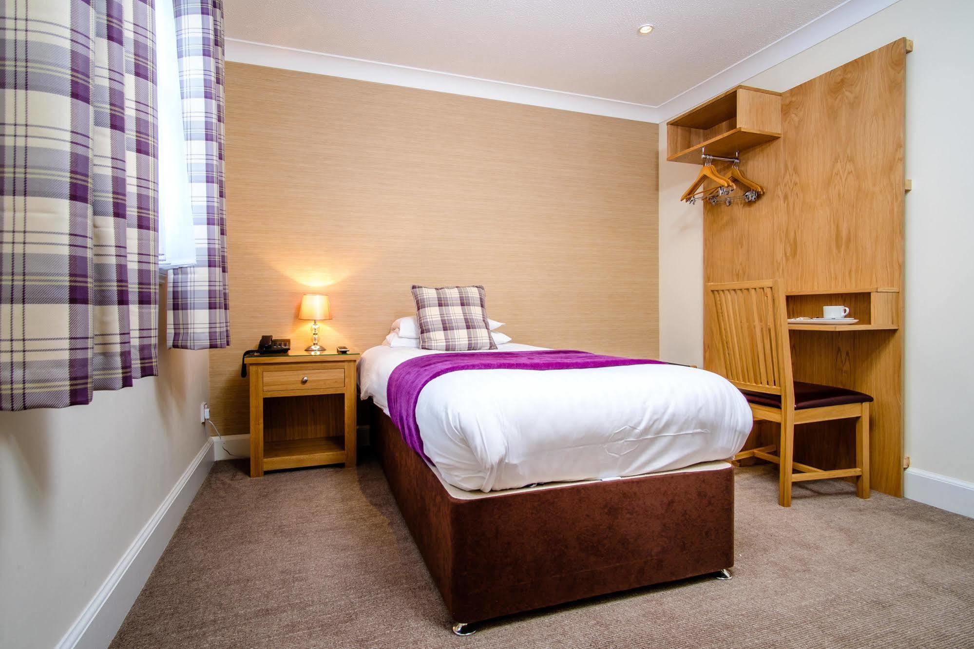 Adamson Hotel Dunfermline Ngoại thất bức ảnh